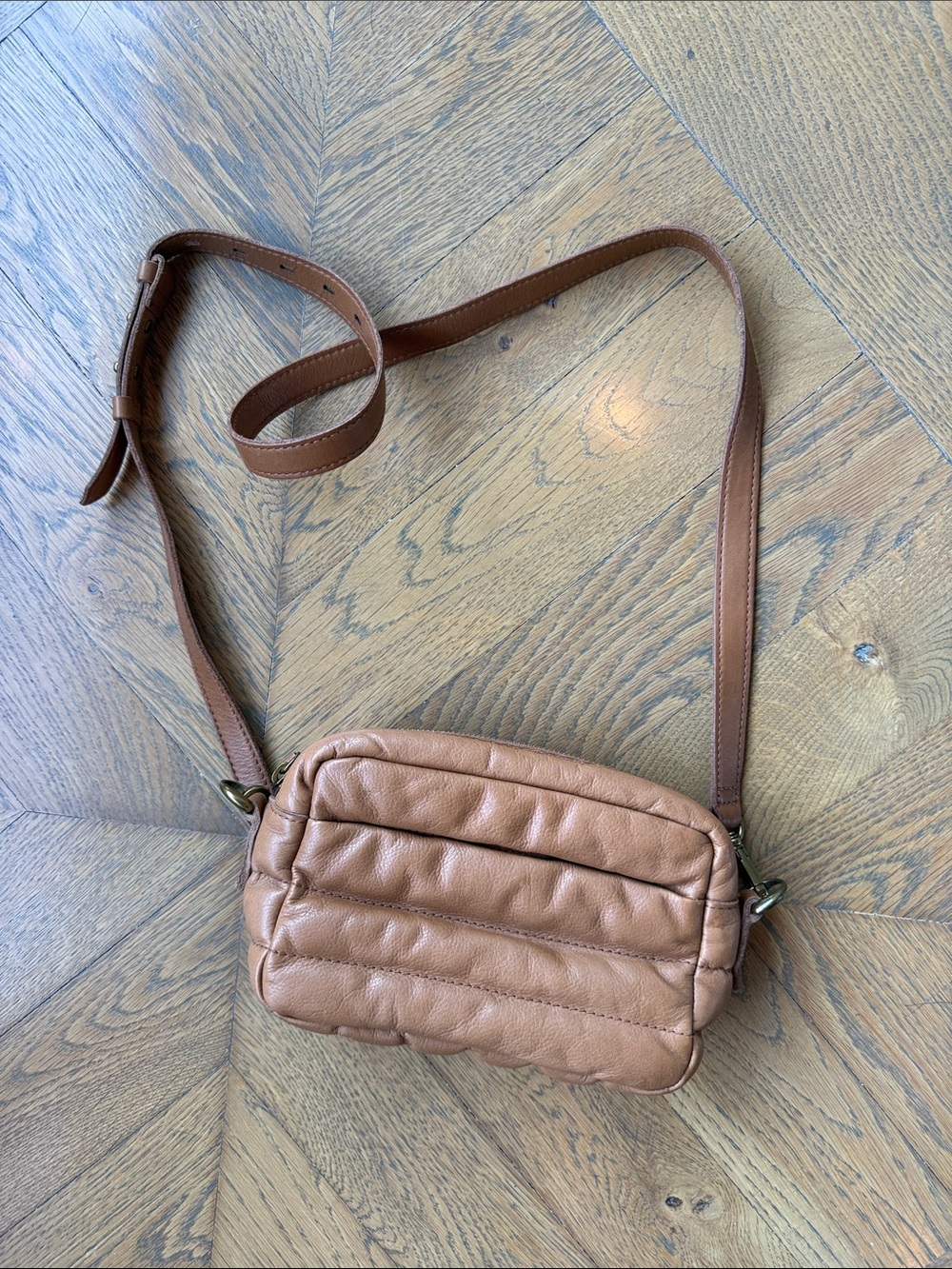 Madewell Quilted Pebbled Leather Crossbody in Tan Brown